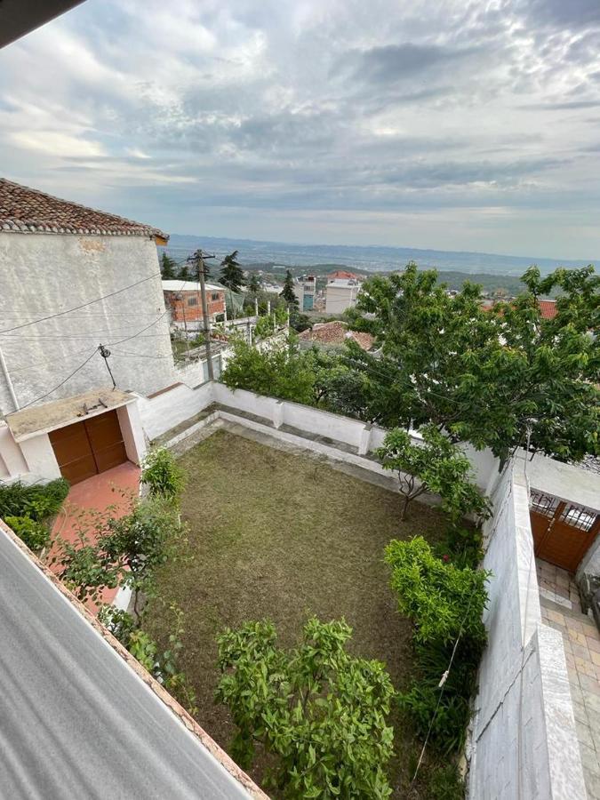 Vila 8 Круя Экстерьер фото